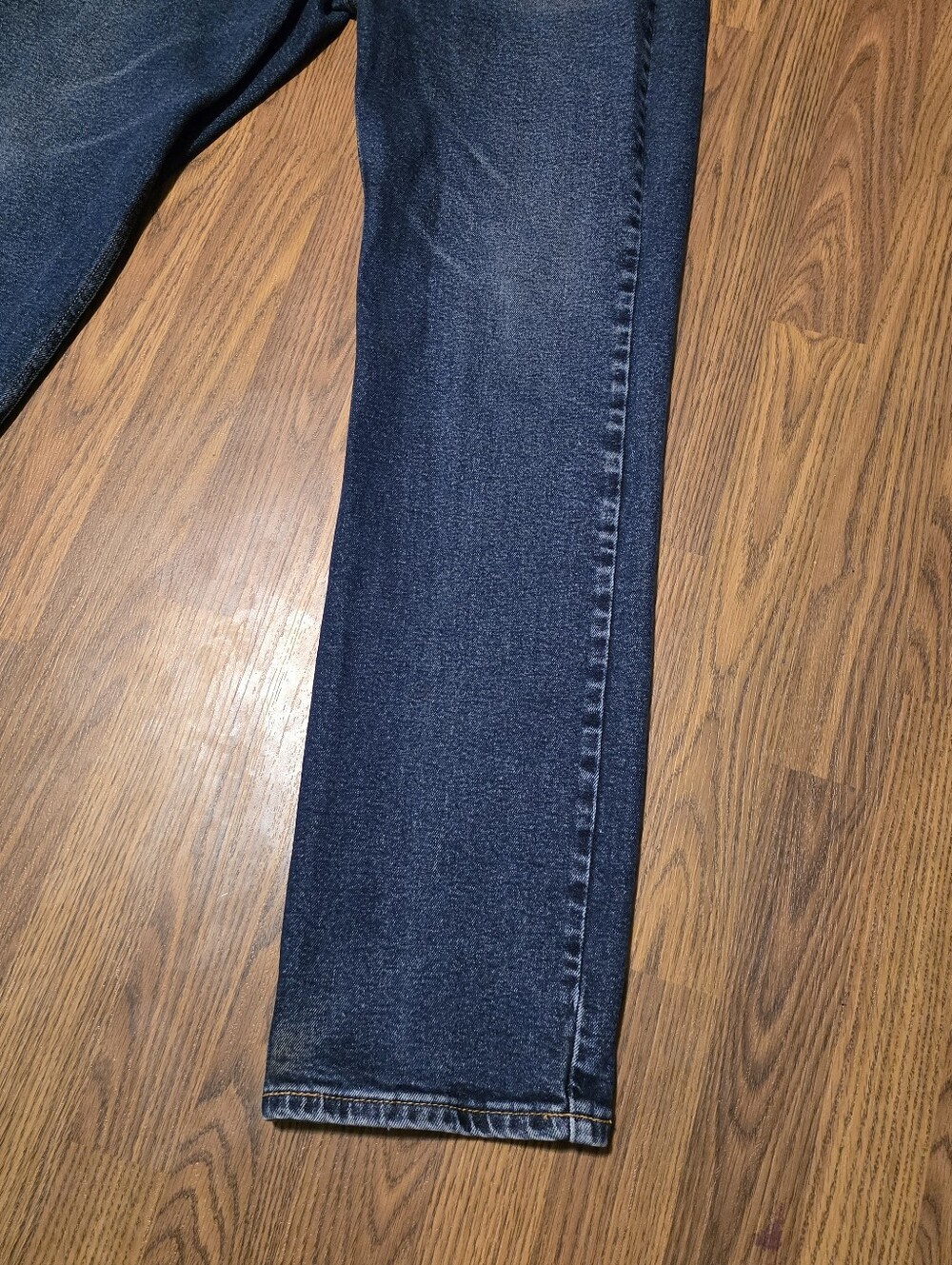 Levi’s 514 Men’s Jeans W34 L32 Dark Wash Thick Denim Straight Leg F62 - Picture 2 of 10